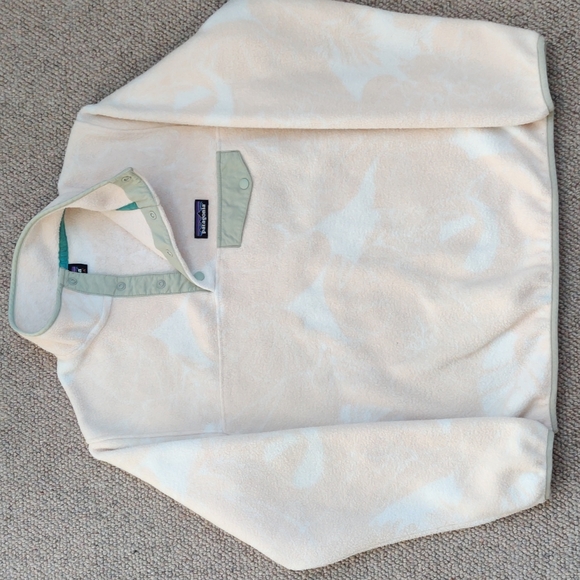 Patagonia Sweaters - Patagonia Snap-T Synchilla fleece pullover sweater Valley Flora print, Small